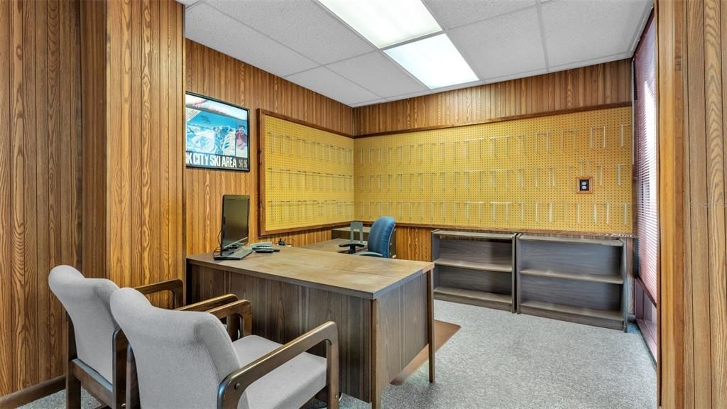 На продажу: $599,000 (0 спален, 0 ванн, 3131 Квадратных фут)