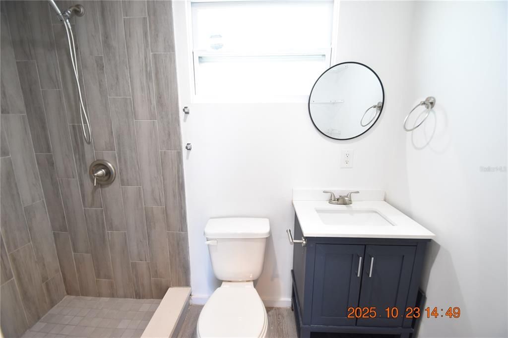 For Rent: $1,095 (0 beds, 1 baths, 300 Square Feet)