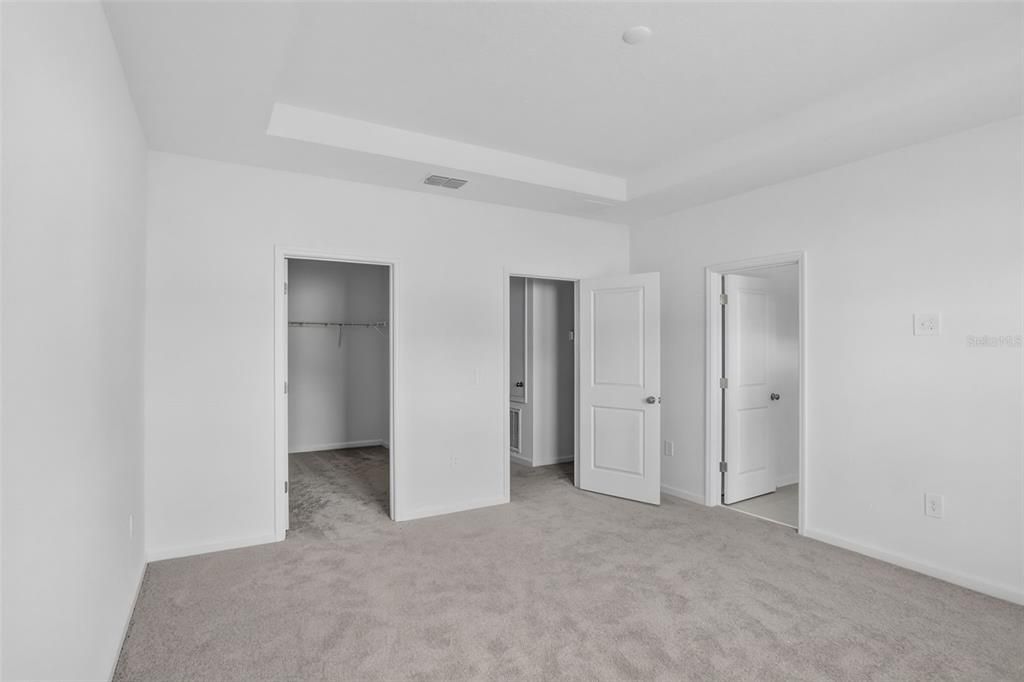 На продажу: $445,000 (3 спален, 2 ванн, 1834 Квадратных фут)