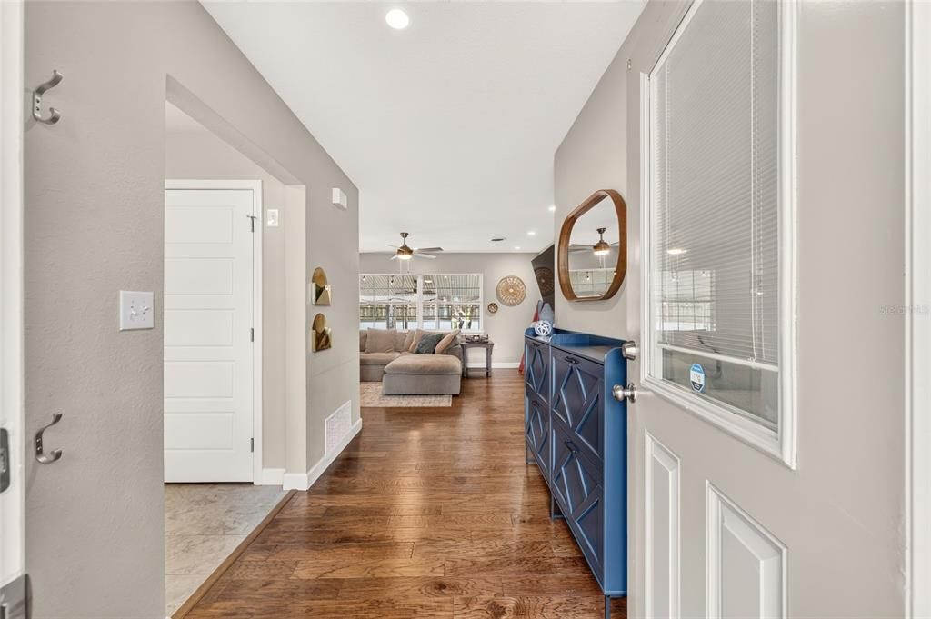For Sale: $315,000 (3 beds, 2 baths, 1622 Square Feet)