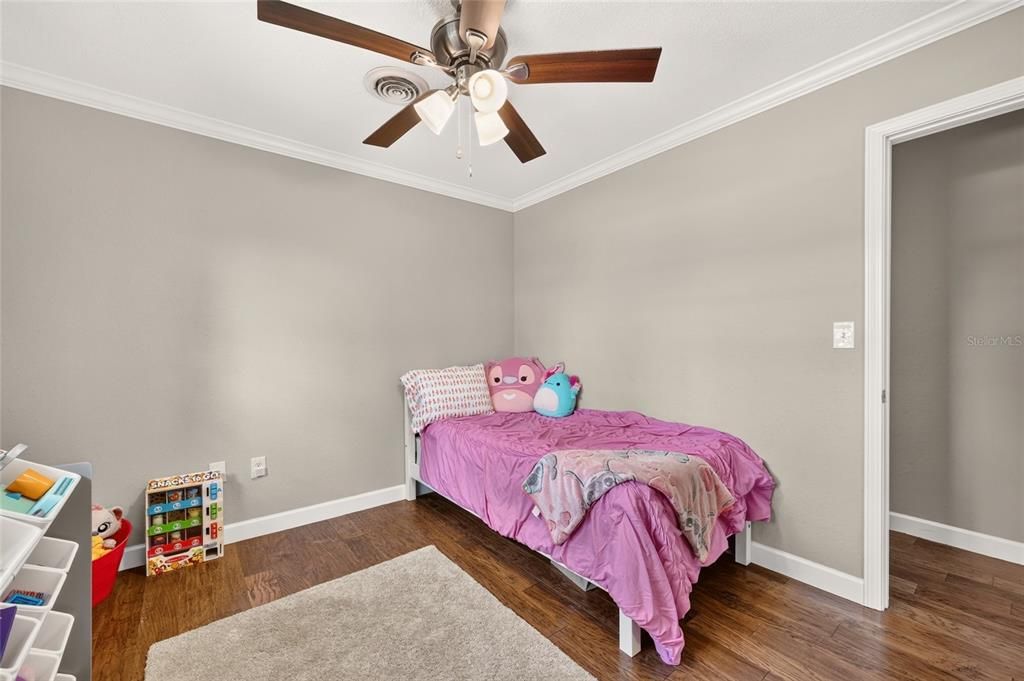 For Sale: $315,000 (3 beds, 2 baths, 1622 Square Feet)
