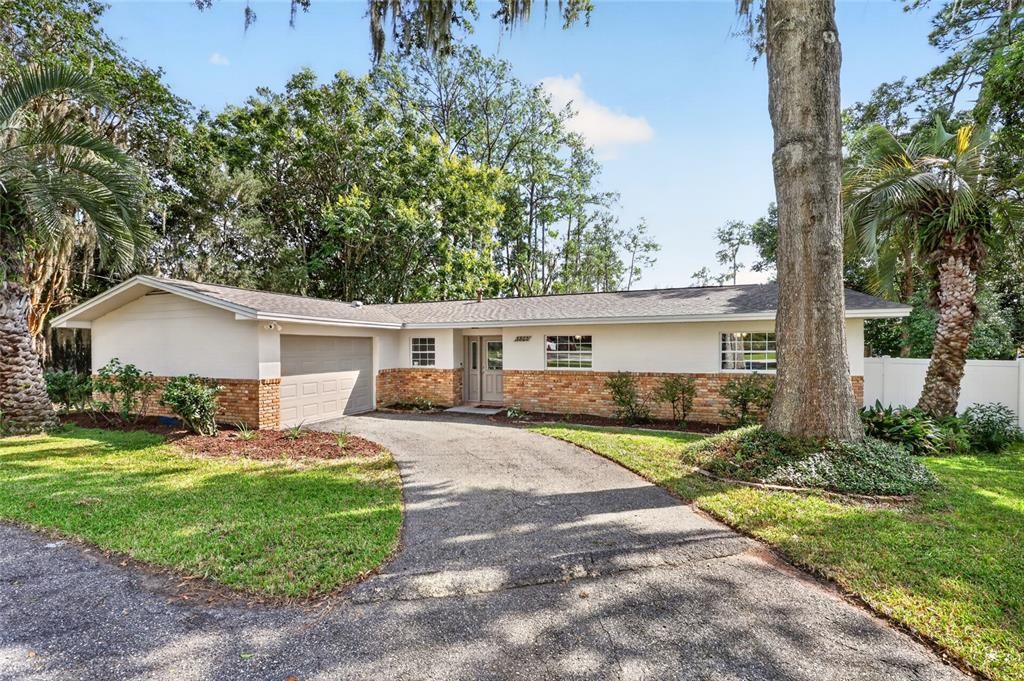 For Sale: $315,000 (3 beds, 2 baths, 1622 Square Feet)