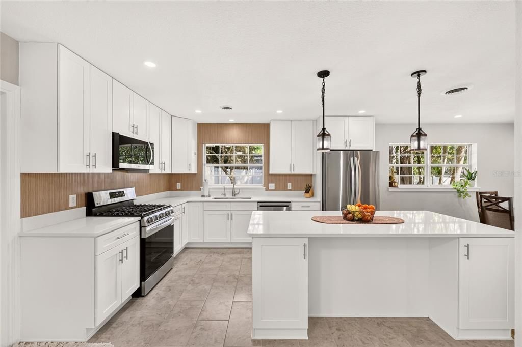 For Sale: $315,000 (3 beds, 2 baths, 1622 Square Feet)