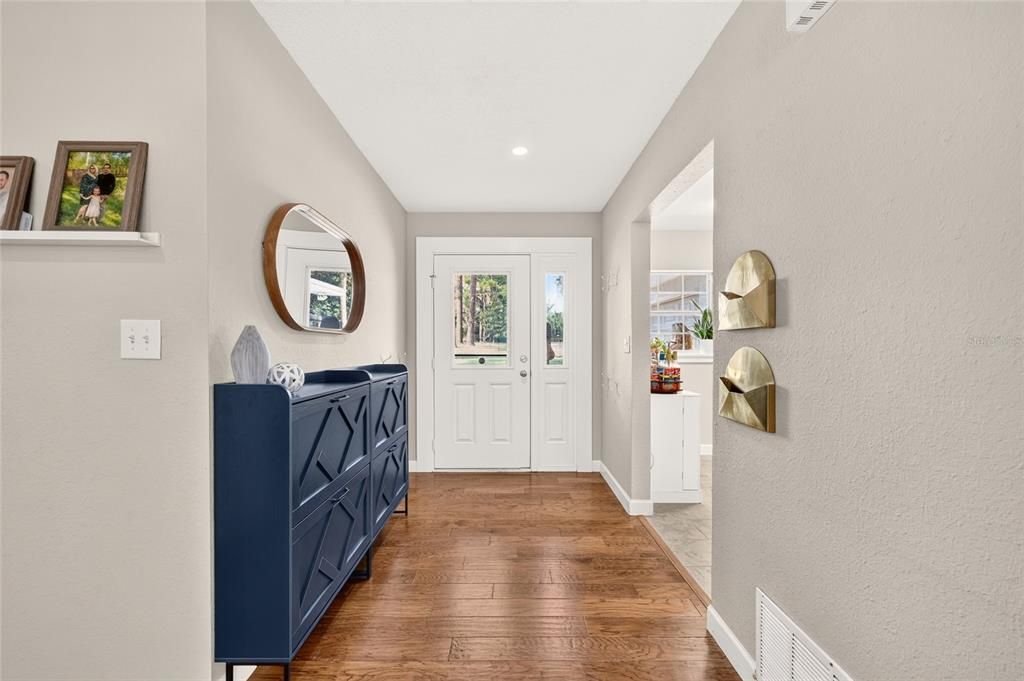 For Sale: $315,000 (3 beds, 2 baths, 1622 Square Feet)
