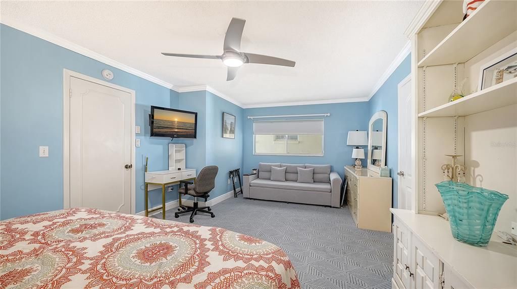 For Sale: $1,175,000 (3 beds, 3 baths, 2544 Square Feet)