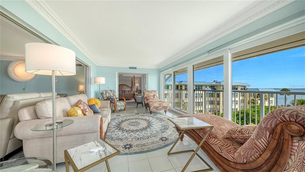 For Sale: $1,175,000 (3 beds, 3 baths, 2544 Square Feet)
