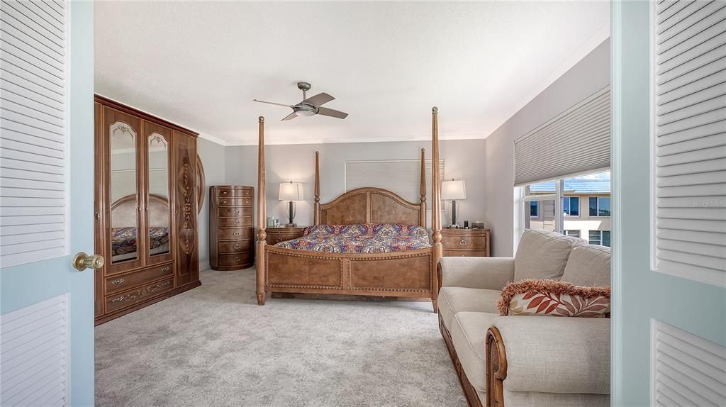 For Sale: $1,175,000 (3 beds, 3 baths, 2544 Square Feet)