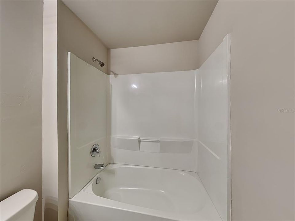 For Rent: $1,750 (4 beds, 2 baths, 1499 Square Feet)