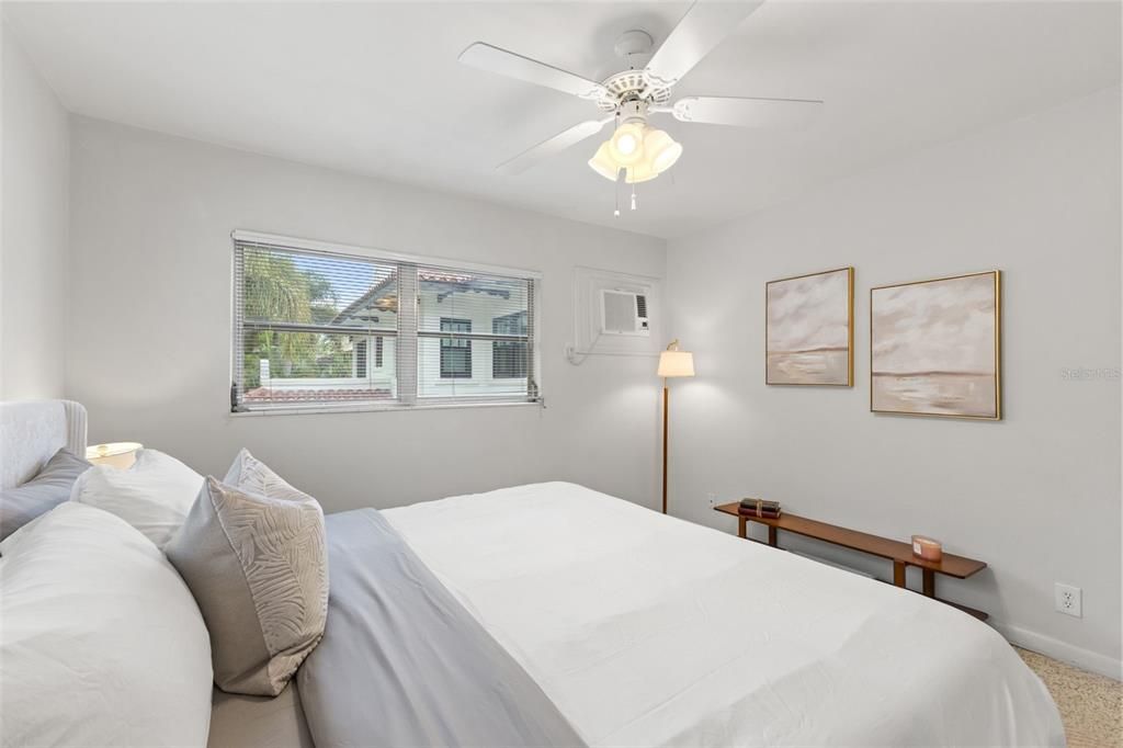 For Rent: $3,000 (2 beds, 2 baths, 1200 Square Feet)