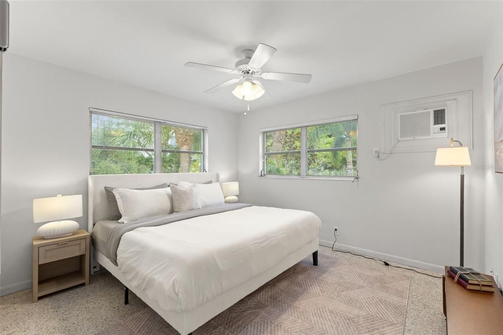 For Rent: $3,000 (2 beds, 2 baths, 1200 Square Feet)