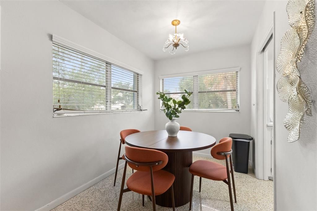 For Rent: $3,000 (2 beds, 2 baths, 1200 Square Feet)