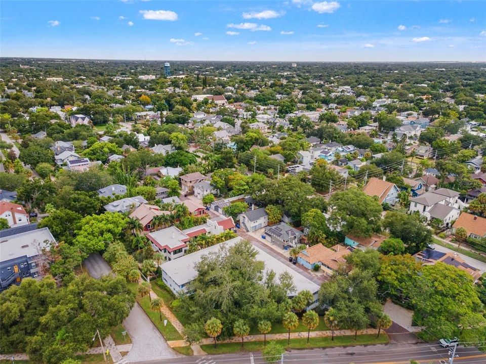 For Rent: $3,000 (2 beds, 2 baths, 1200 Square Feet)