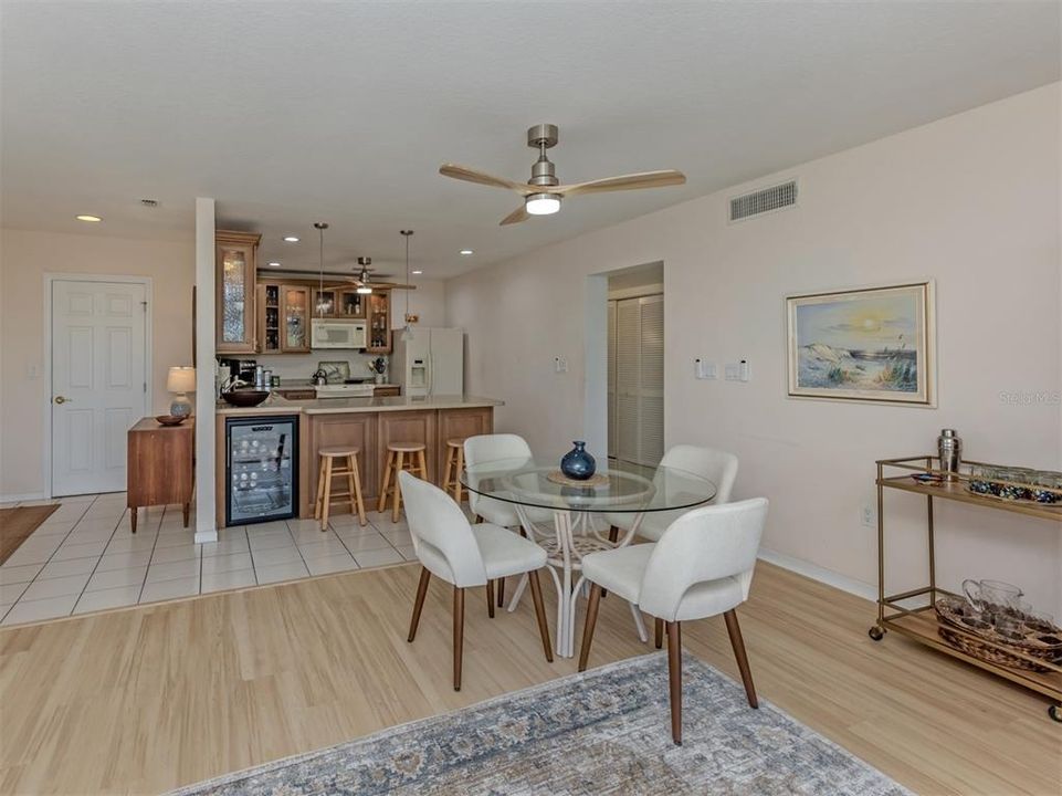 For Sale: $329,000 (2 beds, 2 baths, 1547 Square Feet)