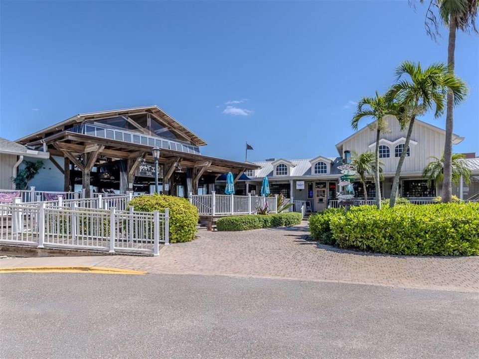 For Sale: $329,000 (2 beds, 2 baths, 1547 Square Feet)