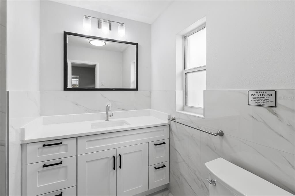 For Rent: $2,945 (3 beds, 2 baths, 1906 Square Feet)