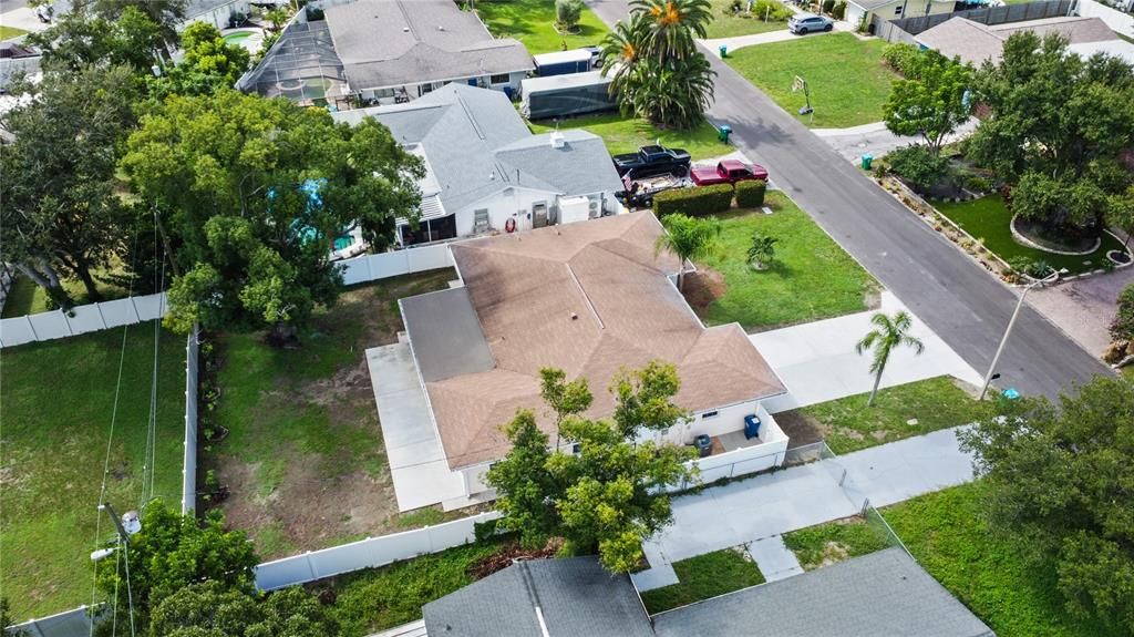 For Rent: $2,945 (3 beds, 2 baths, 1906 Square Feet)