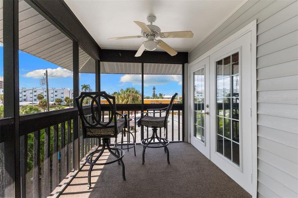 For Sale: $1,300,000 (3 beds, 3 baths, 2074 Square Feet)