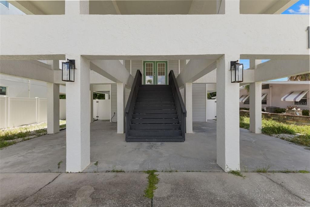 For Sale: $1,300,000 (3 beds, 3 baths, 2074 Square Feet)