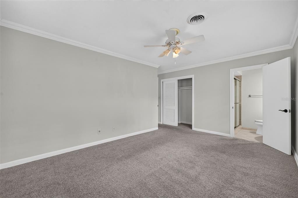 For Sale: $550,000 (3 beds, 2 baths, 1583 Square Feet)