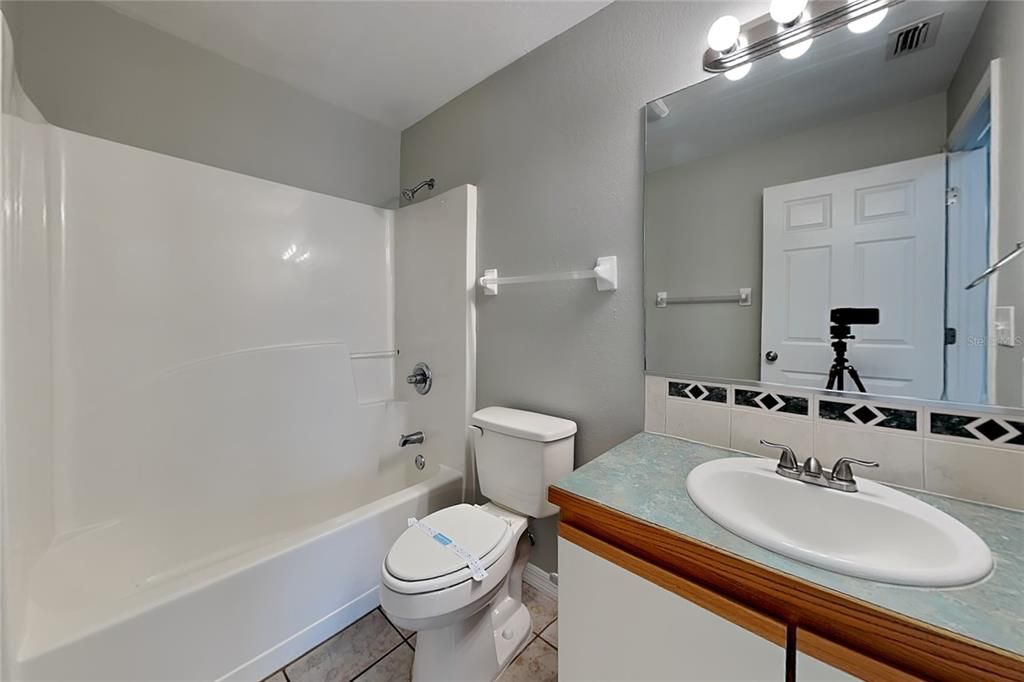 For Rent: $2,360 (3 beds, 2 baths, 1492 Square Feet)