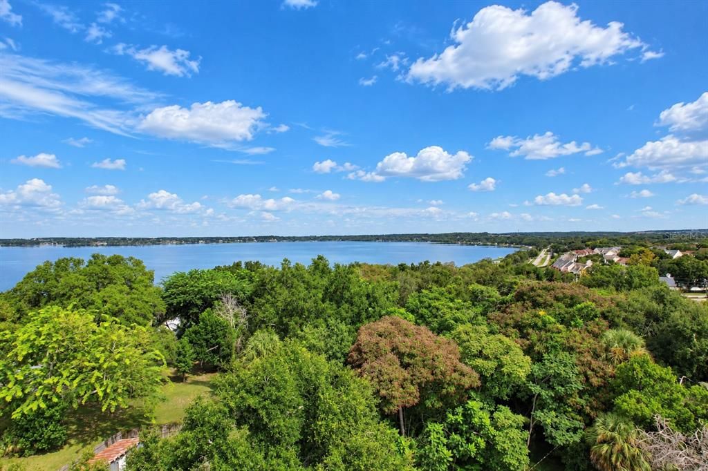 На продажу: $295,000 (2 спален, 1 ванн, 1070 Квадратных фут)
