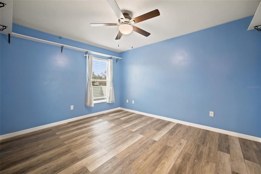 For Sale: $324,900 (3 beds, 2 baths, 2000 Square Feet)