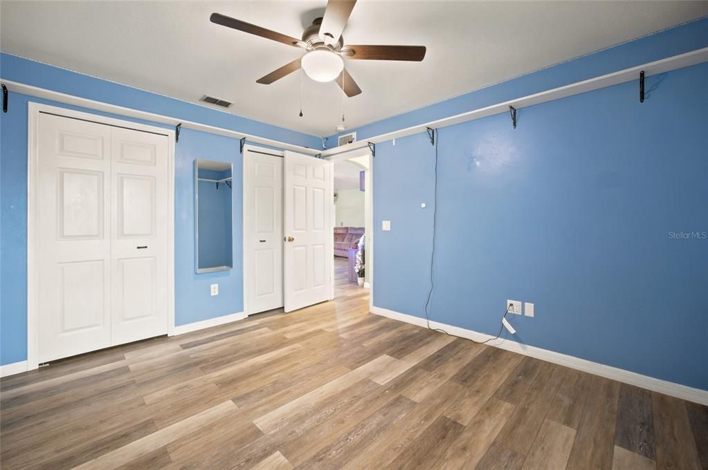 For Sale: $324,900 (3 beds, 2 baths, 2000 Square Feet)