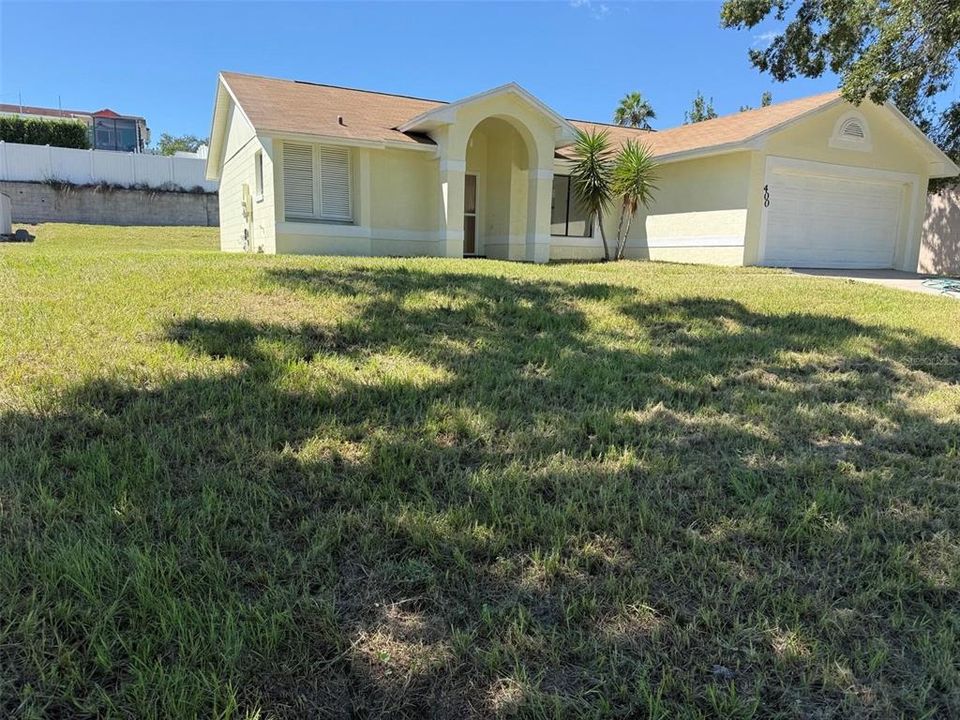 For Sale: $349,000 (3 beds, 2 baths, 1601 Square Feet)