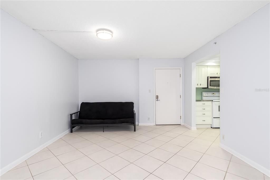 В аренду: $2,200 (2 спален, 2 ванн, 1005 Квадратных фут)