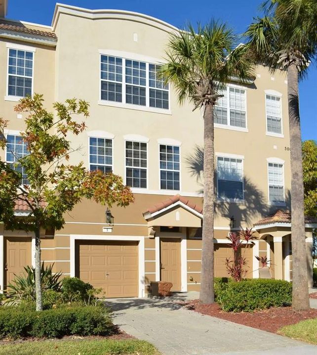 For Sale: $499,995 (3 beds, 3 baths, 1746 Square Feet)