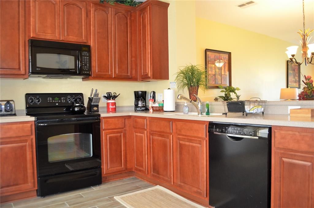 For Sale: $499,995 (3 beds, 3 baths, 1746 Square Feet)