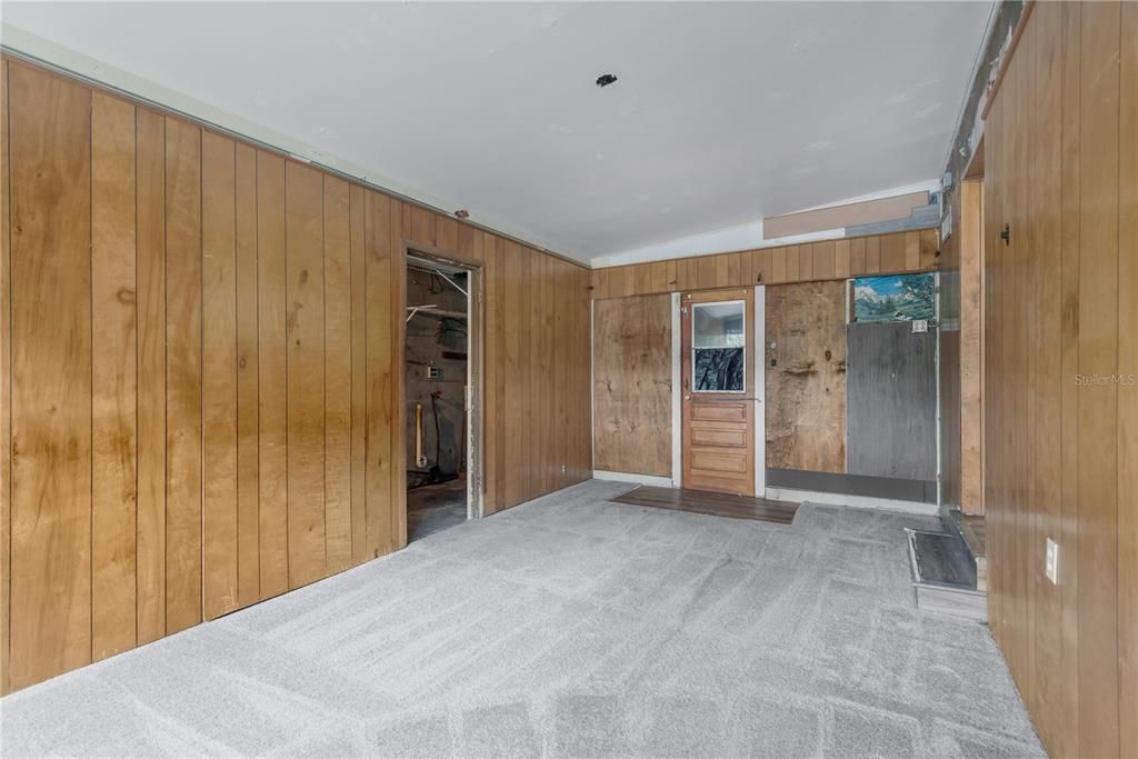 На продажу: $274,900 (3 спален, 1 ванн, 1306 Квадратных фут)