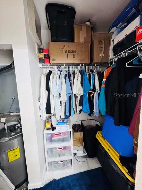 На продажу: $249,900 (2 спален, 2 ванн, 1070 Квадратных фут)