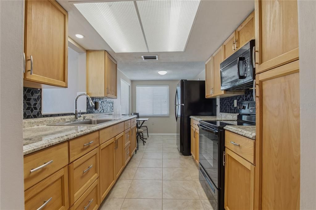 En Venta: $259,900 (2 camas, 2 baños, 1344 Pies cuadrados)