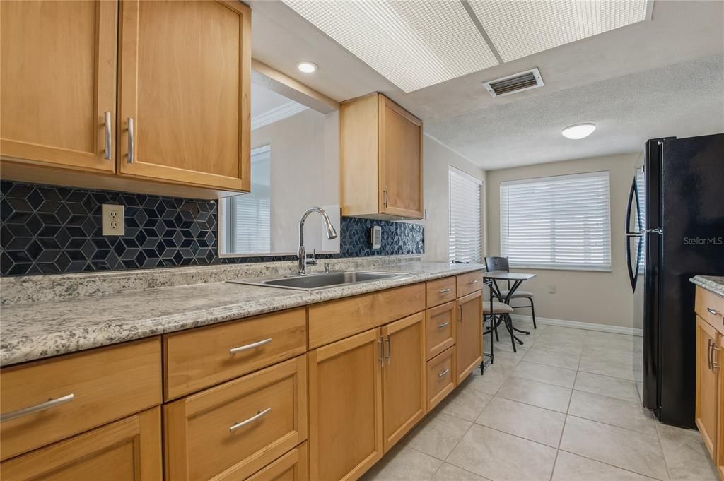 En Venta: $259,900 (2 camas, 2 baños, 1344 Pies cuadrados)