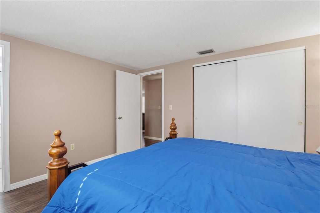 En Venta: $259,900 (2 camas, 2 baños, 1344 Pies cuadrados)