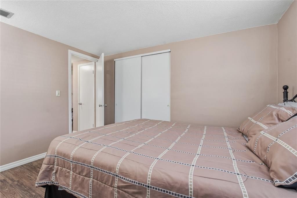 En Venta: $259,900 (2 camas, 2 baños, 1344 Pies cuadrados)