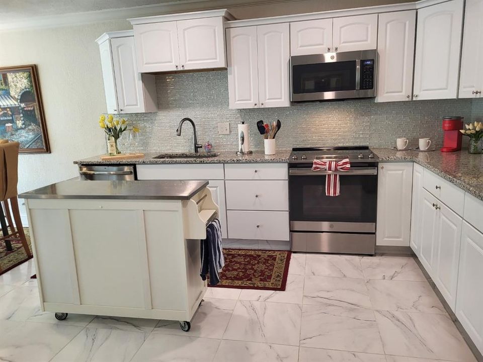 En Venta: $289,900 (2 camas, 2 baños, 1270 Pies cuadrados)