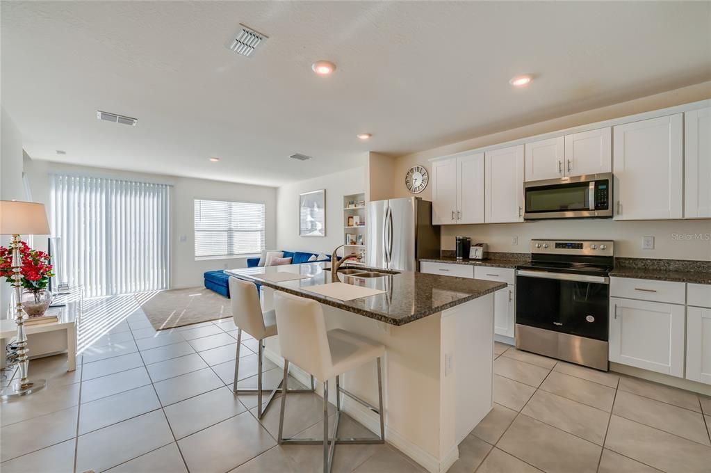For Rent: $2,000 (2 beds, 2 baths, 1624 Square Feet)