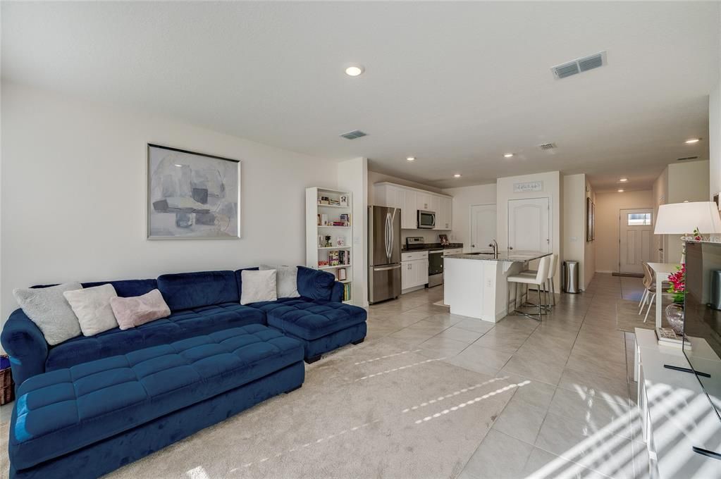 For Rent: $2,000 (2 beds, 2 baths, 1624 Square Feet)