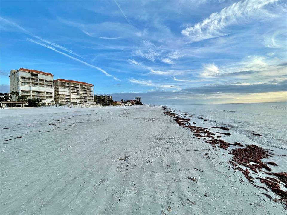 For Sale: $1,100,000 (3 beds, 3 baths, 1995 Square Feet)