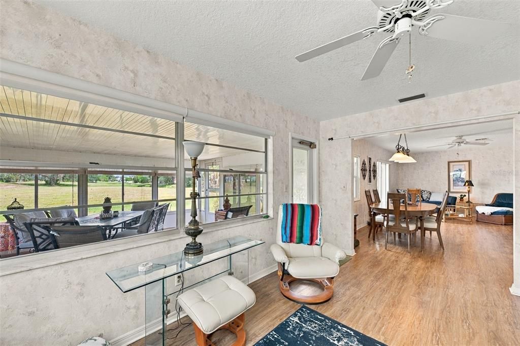 For Sale: $235,000 (2 beds, 2 baths, 1180 Square Feet)