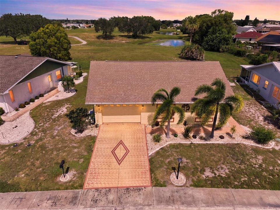 For Sale: $235,000 (2 beds, 2 baths, 1180 Square Feet)