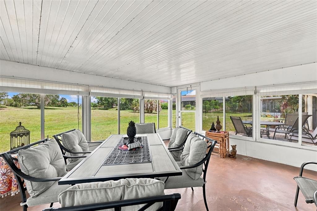 For Sale: $235,000 (2 beds, 2 baths, 1180 Square Feet)
