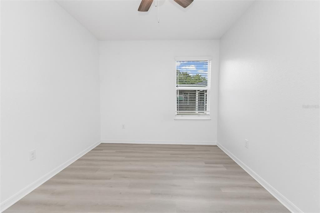 For Sale: $334,900 (3 beds, 2 baths, 1998 Square Feet)