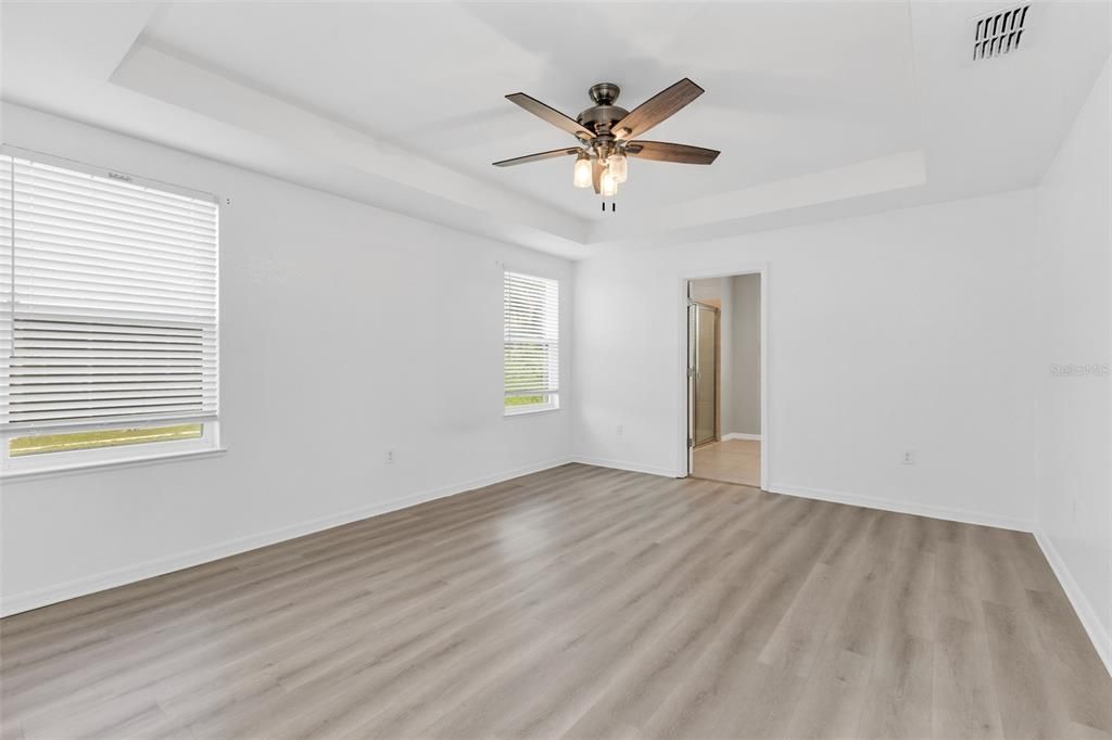 For Sale: $334,900 (3 beds, 2 baths, 1998 Square Feet)