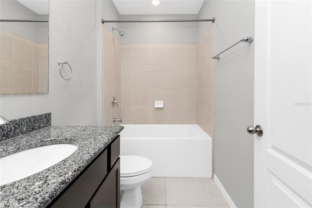 For Sale: $334,900 (3 beds, 2 baths, 1998 Square Feet)