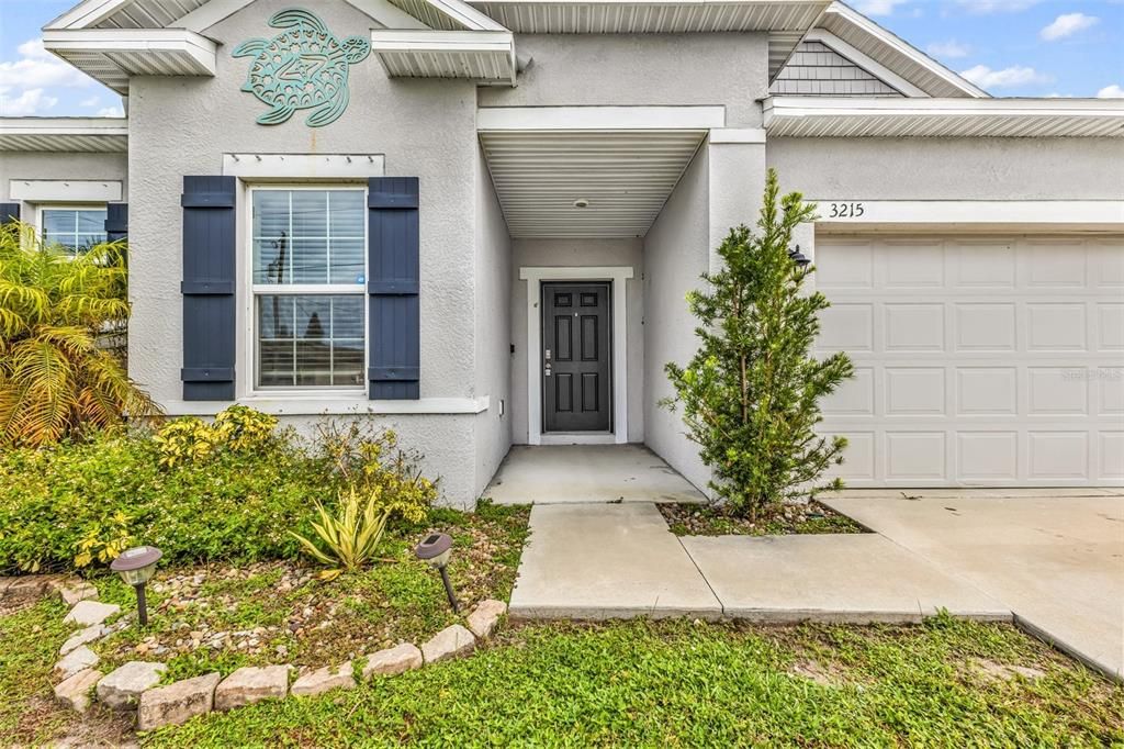 For Sale: $334,900 (3 beds, 2 baths, 1998 Square Feet)