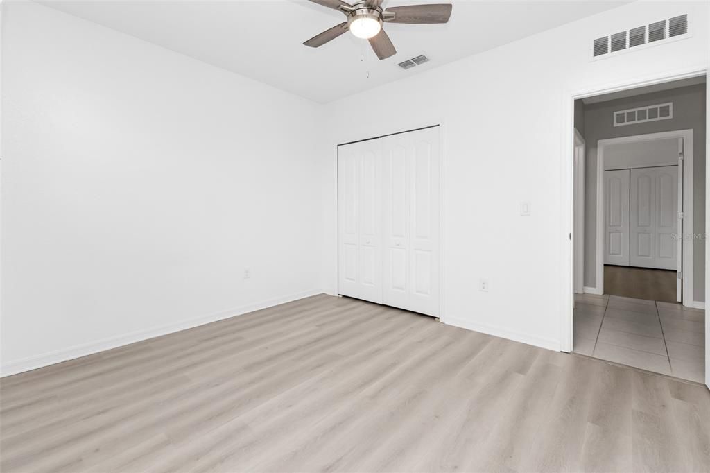 For Sale: $334,900 (3 beds, 2 baths, 1998 Square Feet)