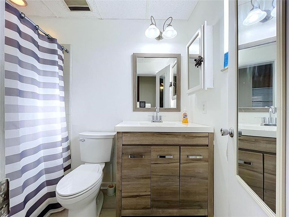 For Sale: $255,000 (2 beds, 2 baths, 1384 Square Feet)
